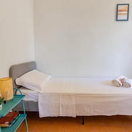 公寓 Lnd 9- 2 Camere, 3 Balconi, Parcheggio, Zona Residenziale