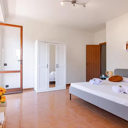 Lnd 9- 2 Camere, 3 Balconi, Parcheggio, Zona Residenziale * 比萨